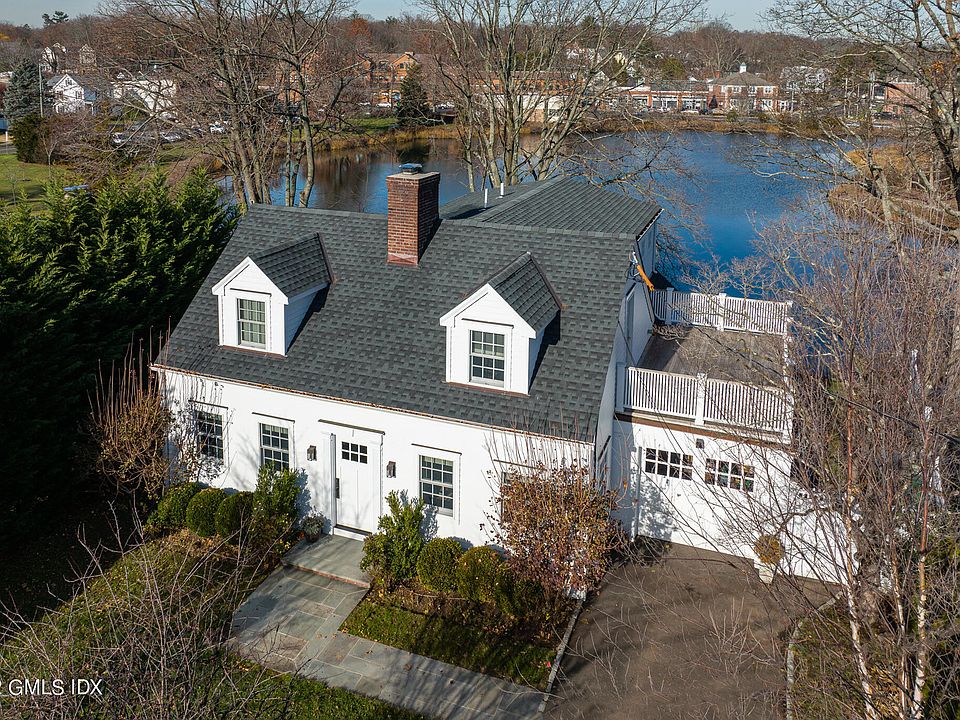 2nd image of 3 Mill Pond Ct