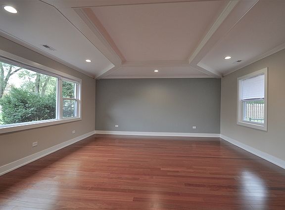 4th image of 1039 E 166th St