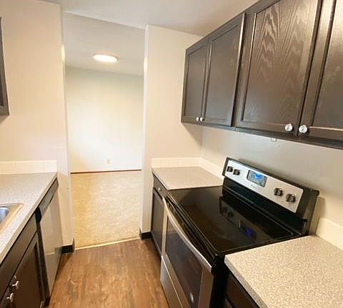 5th image of 100 N Lafayette Ave APT 301S