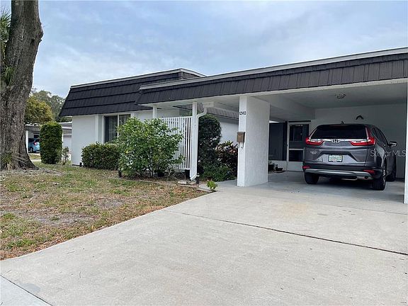 4th image of 1240 Belleflower St #120