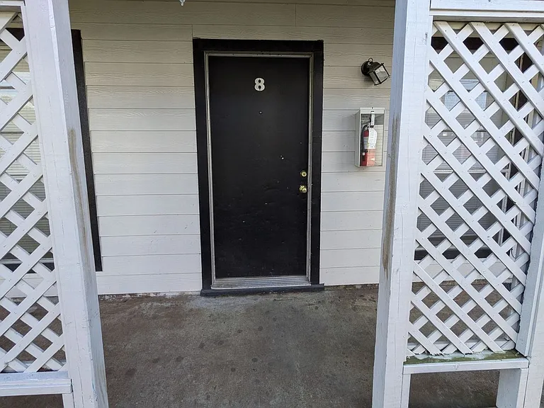 4610 Maddox St — Photo 3