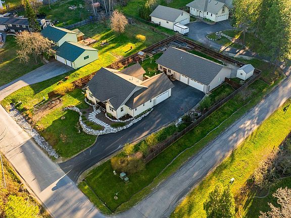 4th image of 266 Syringa Heights Rd
