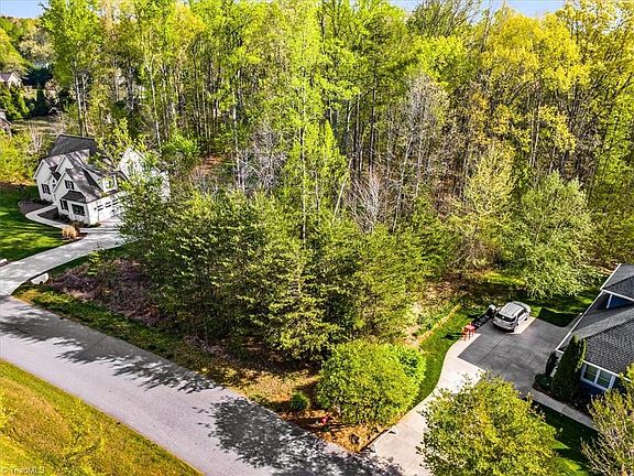 3rd image of 7418 Moores Mill Rd