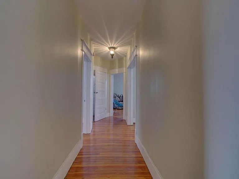 606 Allison Ave SW #2 — Photo 1