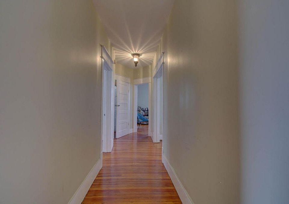 1st image of 606 Allison Ave SW #2