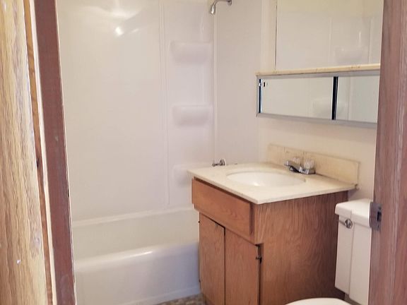 5th image of 435 W Grand Ave #H