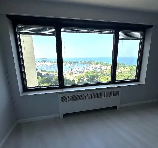 N Lake Shore Dr — Photo 1