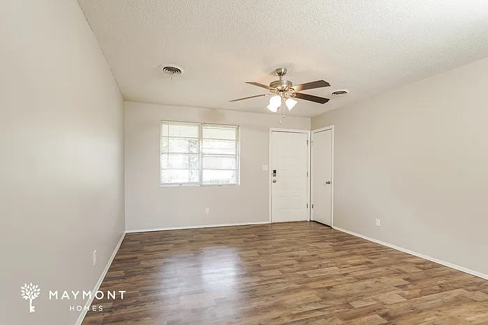 3517 Primrose Dr — Photo 4