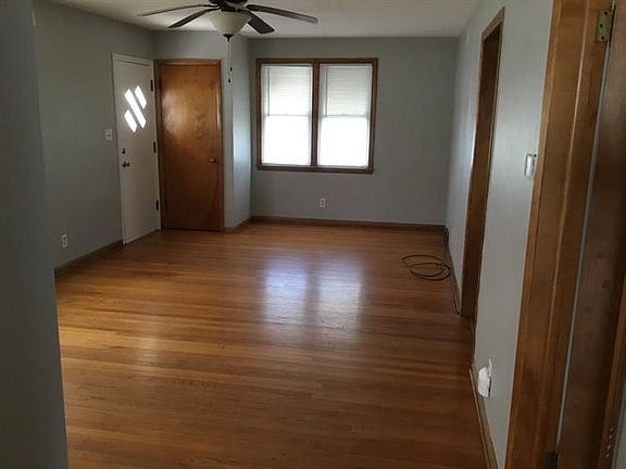 4th image of 402 W Navaho Ave
