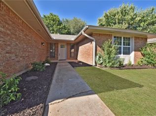 2417 Cypress Ct, Edmond, OK 73013