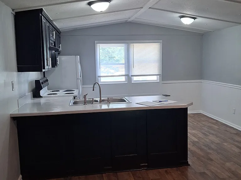 137 Jax Dr #3A — Photo 3