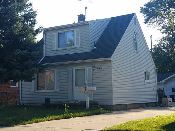 3rd image of 26096 Townley Ave