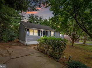 9 S Chestnut Dr, Elkton, MD 21921