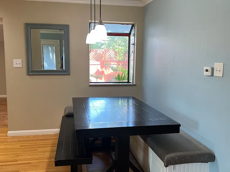 1598 Marietta Dr — Photo 5