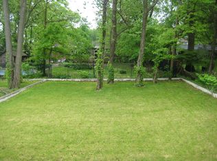 100 Excelsior Ave, Staten Island, NY 10309