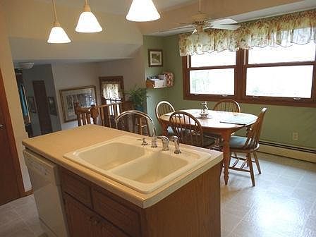 5th image of 213 Parkway Dr