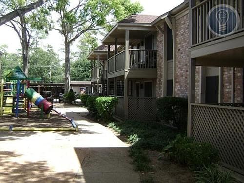 3rd image of 3910 Sherwood Ln APT 112