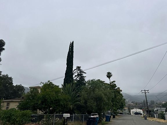 4th image of 32959 Perret Blvd