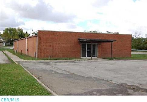 2nd image of 425 W Temple St
