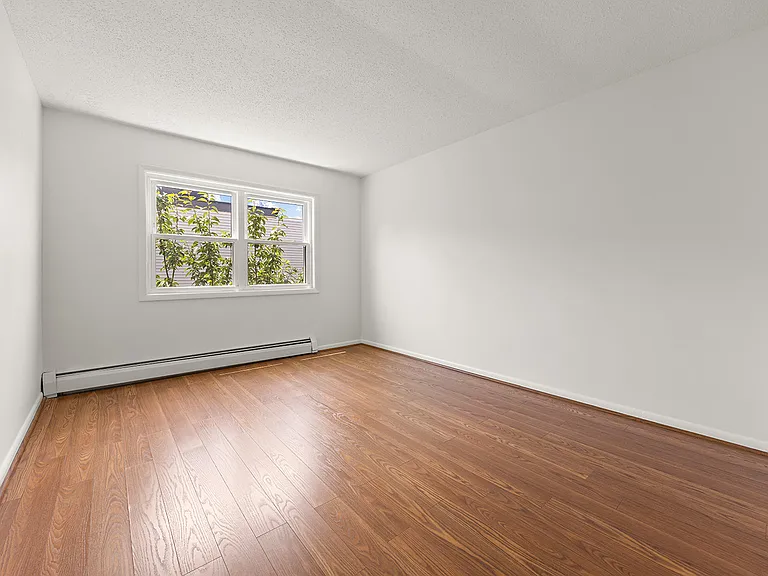 92 Baltic St #3 — Photo 6