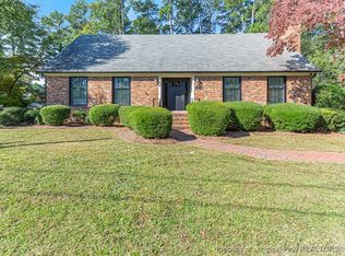 422 Edinburgh Dr, Fayetteville, NC 28303