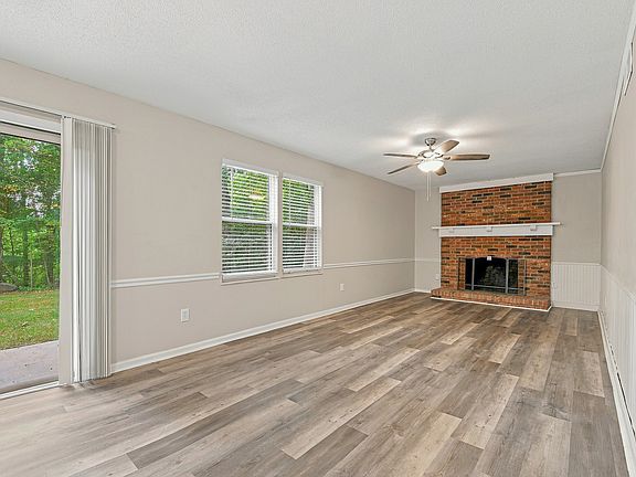 5th image of 7618 Batavia Ln