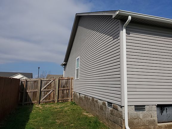 5th image of 1215 Quebec Ct