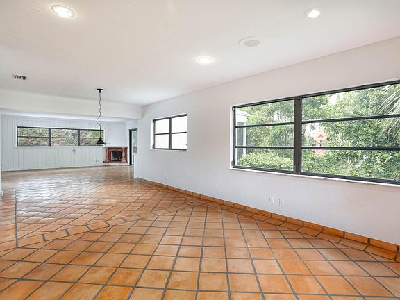 5th image of 121 Costello Road