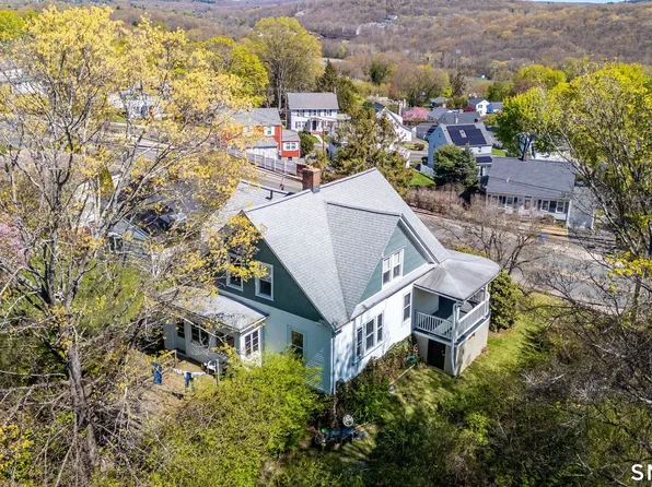 467 Bunker Hill Avenue, Waterbury, CT 06708