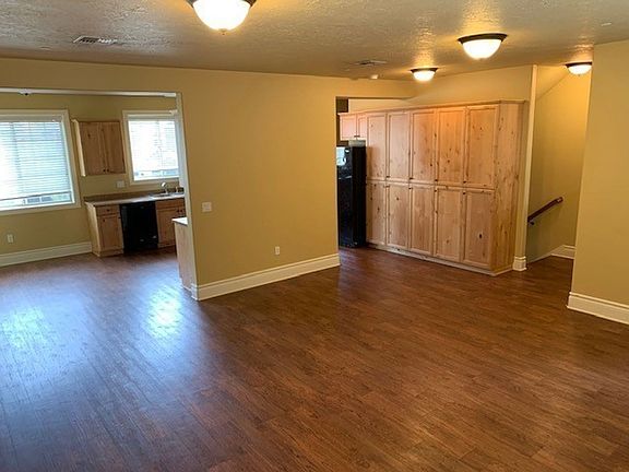 4th image of 1136 NW 23rd St #103