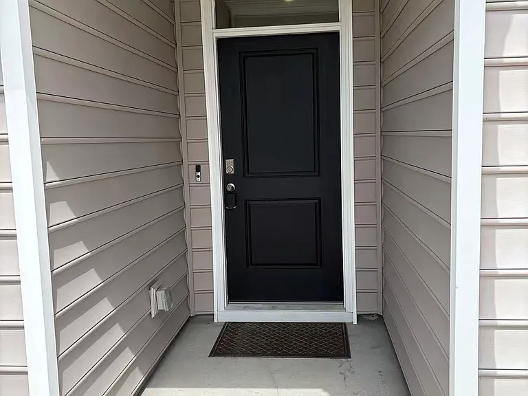 105 Coopers Rise — Photo 3