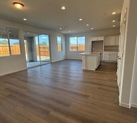 3rd image of 3118 Scoon Place