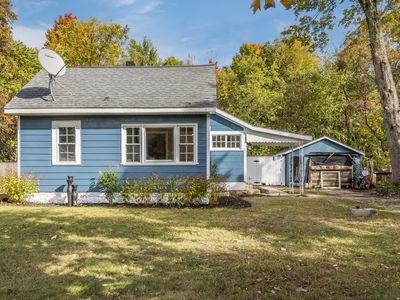 6107 Defield Rd, Coloma, MI, 49038