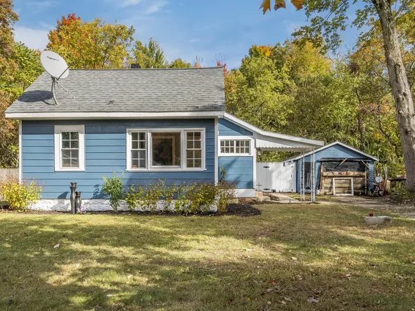 6107 Defield Rd, Coloma, MI 49038