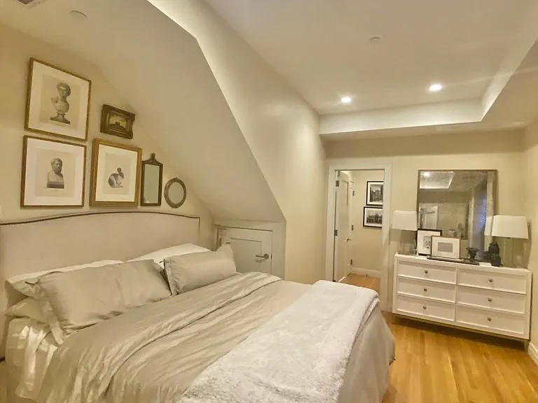 168 Newbury St #31 — Photo 34