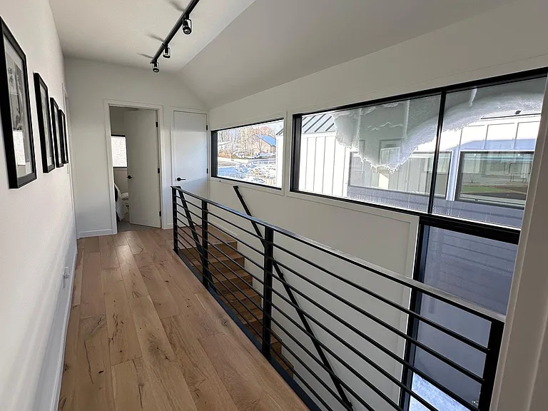 69 Jameson Dr — Photo 12