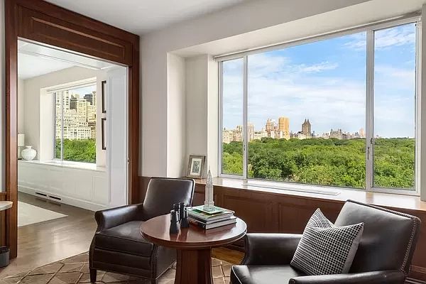1st image of 150 Central Park S #1004