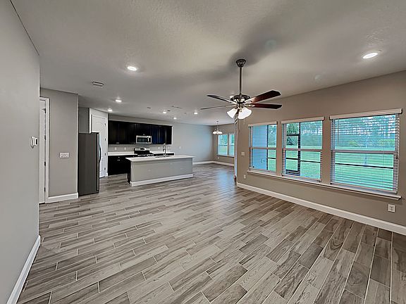 4th image of 174 Sweet Oak Way