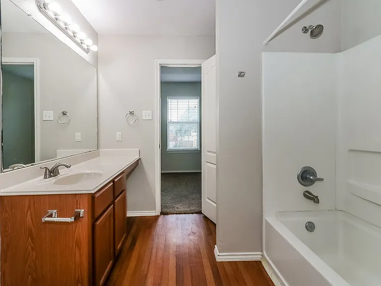20814 Trenton Valley Ln — Photo 12