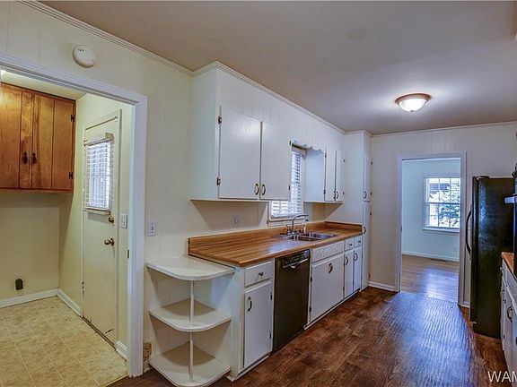 5th image of 3704 Diamond Ln