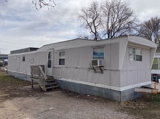 2703 W 24th St, Kearney, NE 68845