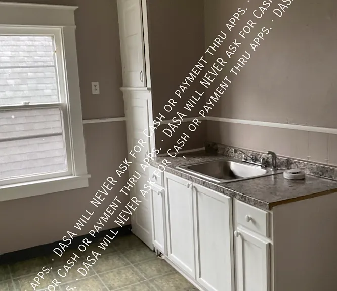 202 Chadduck Ave #UPPER — Photo 5