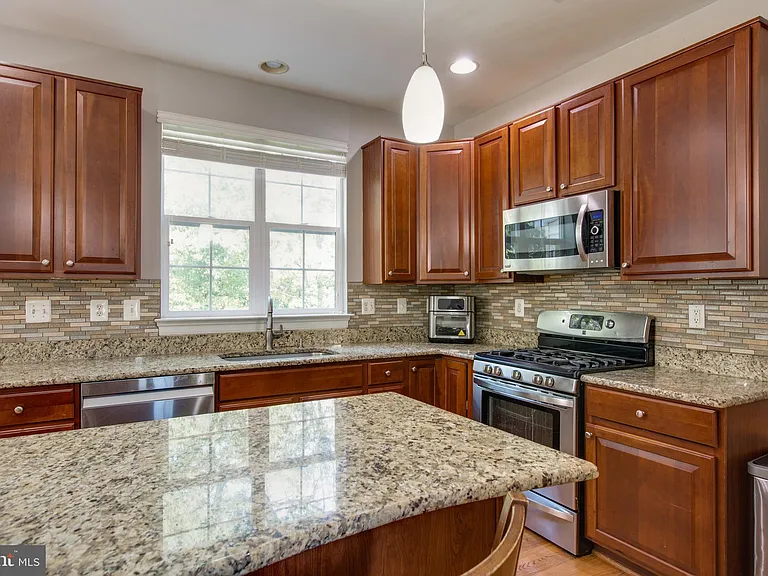 2191 Oak Forest Dr — Photo 26