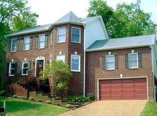 8464 Indian Hills Dr, Nashville, TN 37221