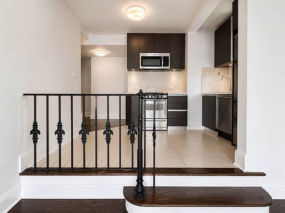 3rd image of 1080 Amsterdam Ave APT 206