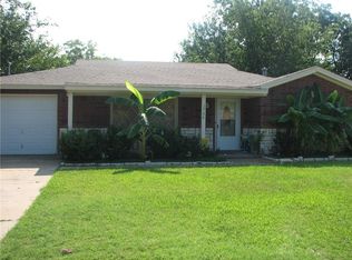 3908 Caddo Trl, Lake Worth, TX 76135