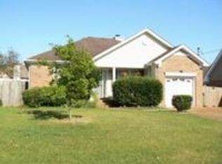 104 Oak Leaf Ct, Hendersonville, TN 37075