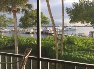 390 NE Edgewater Dr APT 202, Stuart, FL 34996