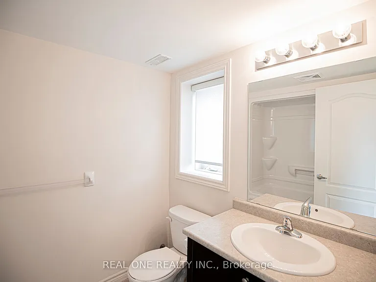 1440 Main St E #102 — Photo 12