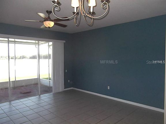 3rd image of 4866 Pond Ridge Dr